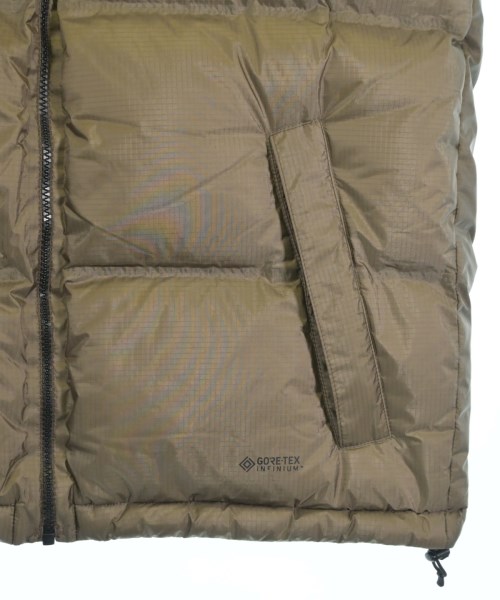 THE NORTH FACE（ザノースフェイス）ダウンジャケット/ダウンベスト ベージュ サイズ:M メンズ/2200612867017