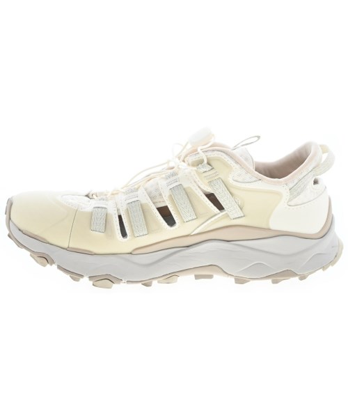 THE NORTH FACE（ザノースフェイス）スニーカー ベージュ サイズ:27cm メンズ/2200621242126