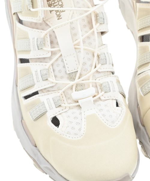 THE NORTH FACE（ザノースフェイス）スニーカー ベージュ サイズ:27cm メンズ/2200621242126