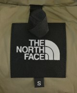 THE NORTH FACE（ザノースフェイス）ダウンジャケット/ダウンベスト ベージュ サイズ:S メンズ/2200670910021