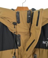 THE NORTH FACE（ザノースフェイス）ダウンジャケット/ダウンベスト ベージュ サイズ:M メンズ/2200653988016