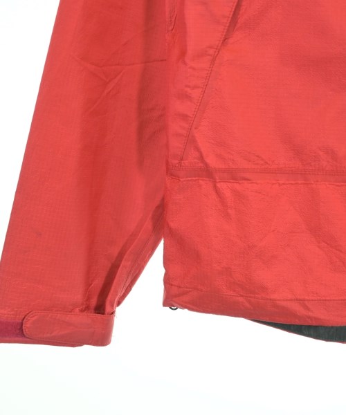 THE NORTH FACE（ザノースフェイス）その他 赤 サイズ:M メンズ/2200724486045