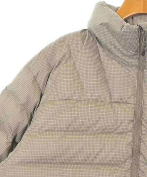 THE NORTH FACE（ザノースフェイス）ダウンジャケット/ダウンベスト ベージュ サイズ:M メンズ/2200720194012