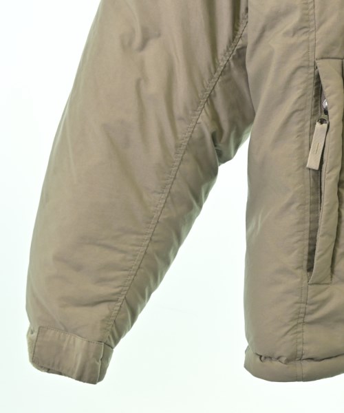 THE NORTH FACE（ザノースフェイス）ダウンジャケット/ダウンベスト ベージュ サイズ:L メンズ/2200685684016