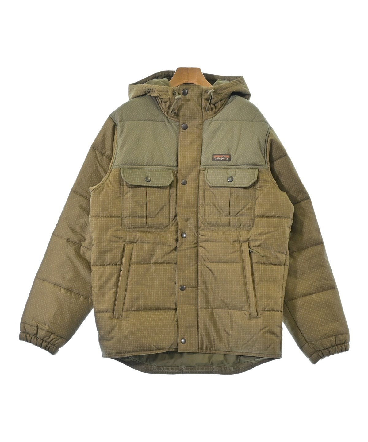Patagonia（パタゴニア）ダウンジャケット/ダウンベスト 茶 サイズ:S