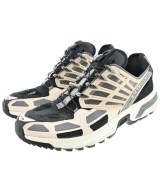 Salomon スニーカー