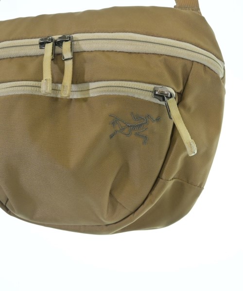ARC'TERYX（アークテリクス）ショルダーバッグ ベージュ サイズ:- メンズ/2200639271040