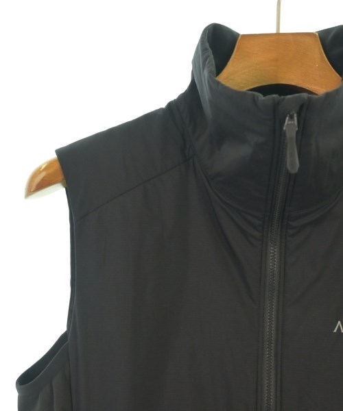 ARC'TERYX（アークテリクス）ダウンジャケット/ダウンベスト 黒 サイズ:S レディース/2200626520021