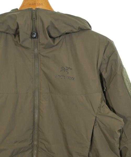 ARC'TERYX（アークテリクス）ダウンジャケット/ダウンベスト カーキ サイズ:XS メンズ/2200642605085