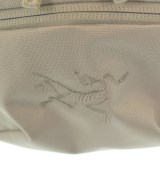 ARC'TERYX（アークテリクス）ショルダーバッグ ベージュ サイズ:- メンズ/2200678706084