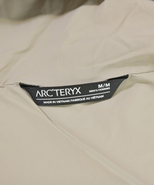 ARC'TERYX（アークテリクス）マウンテンパーカー ベージュ サイズ:M メンズ/2200670650101