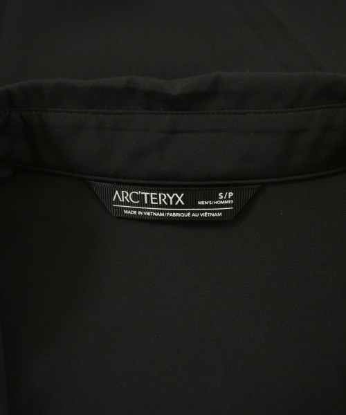 ARC'TERYX（アークテリクス）カジュアルシャツ 黒 サイズ:S メンズ/2200648596066