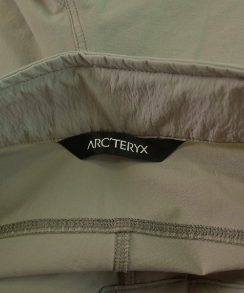 ARC'TERYX（アークテリクス）ショートパンツ グレー サイズ:2(M位) レディース/2200657576172