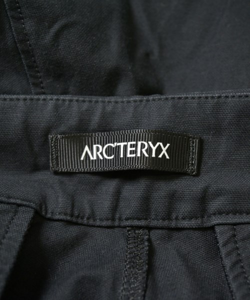 ARC'TERYX（アークテリクス）ショートパンツ 紺 サイズ:34(XL位) メンズ/2200712492140