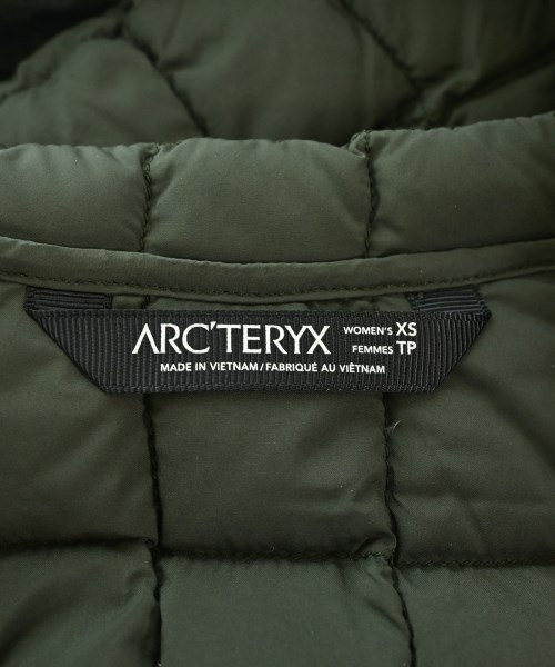 ARC'TERYX（アークテリクス）ダウンジャケット/ダウンベスト カーキ サイズ:XS レディース/2200717444014