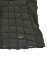 ARC'TERYX（アークテリクス）ダウンジャケット/ダウンベスト カーキ サイズ:XS レディース/2200717444014