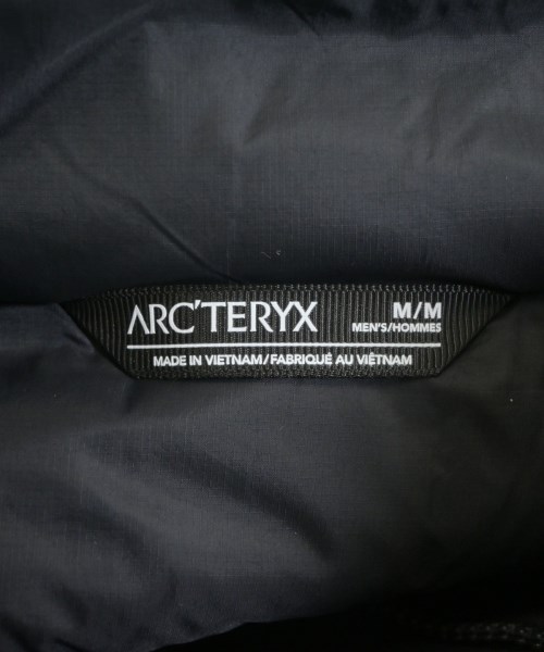 ARC'TERYX（アークテリクス）ダウンジャケット/ダウンベスト 黒 サイズ:M メンズ/2200647065013