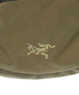 ARC'TERYX（アークテリクス）ショルダーバッグ ベージュ サイズ:- メンズ/2200708264164