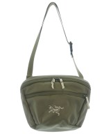 ARC'TERYX（アークテリクス）ショルダーバッグ カーキ サイズ:- メンズ/2200707519081