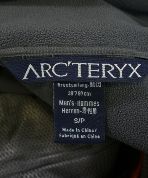 ARC'TERYX（アークテリクス）その他 赤 サイズ:S メンズ/2200710256027