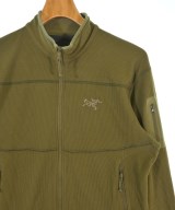 ARC'TERYX（アークテリクス）Tシャツ・カットソー カーキ サイズ:S メンズ/2200668803052