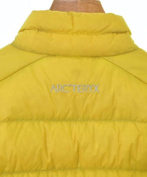 ARC'TERYX（アークテリクス）ダウンジャケット/ダウンベスト 黄 サイズ:S メンズ/2200732435011