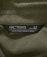 ARC'TERYX（アークテリクス）カジュアルシャツ カーキ サイズ:S メンズ/2200720478075
