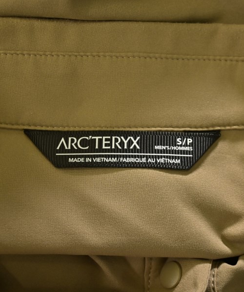 ARC'TERYX（アークテリクス）カジュアルシャツ ベージュ サイズ:S メンズ/2200720478099