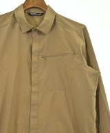 ARC'TERYX（アークテリクス）カジュアルシャツ ベージュ サイズ:S メンズ/2200720478099