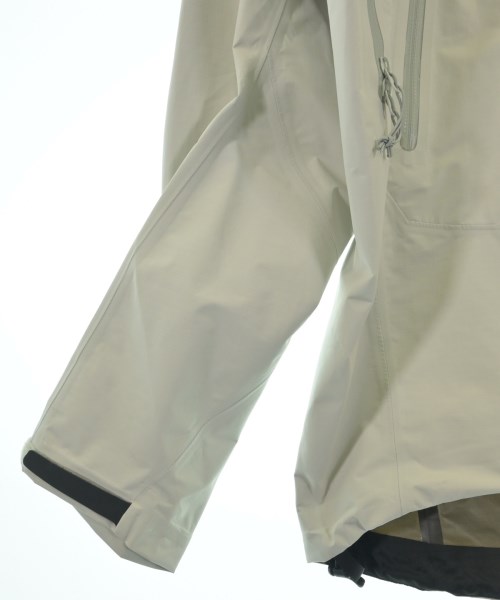 ARC'TERYX（アークテリクス）マウンテンパーカー 白 サイズ:S メンズ/2200721612027