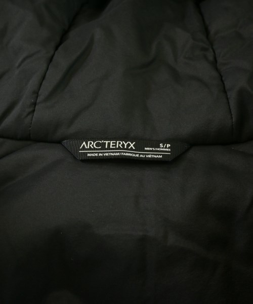 ARC'TERYX（アークテリクス）ダウンジャケット/ダウンベスト グレー サイズ:S メンズ/2200682299015