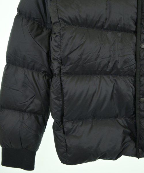 MONCLER（モンクレール）ダウンジャケット/ダウンベスト 黒 サイズ:4(XL位) メンズ/2200637221016