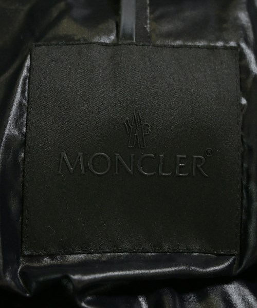 MONCLER（モンクレール）ダウンジャケット/ダウンベスト 黒 サイズ:3(L位) メンズ/2200637221023