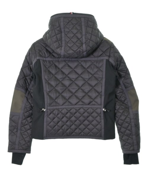 MONCLER GRENOBLE（モンクレールグルノーブル）ダウンジャケット/ダウンベスト グレー サイズ:1(S位) メンズ/2200637694032
