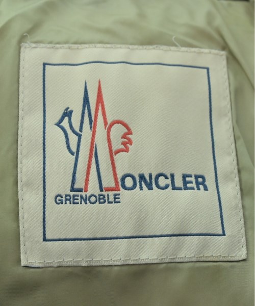 MONCLER GRENOBLE（モンクレールグルノーブル）ダウンジャケット/ダウンベスト カーキ サイズ:2(M位) メンズ/2200637694049