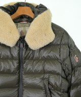 MONCLER GRENOBLE（モンクレールグルノーブル）ダウンジャケット/ダウンベスト カーキ サイズ:2(M位) メンズ/2200637694049