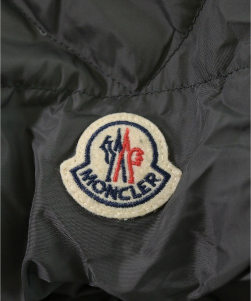 MONCLER（モンクレール）ダウンジャケット/ダウンベスト 緑 サイズ:0(XS位) メンズ/2200640574017