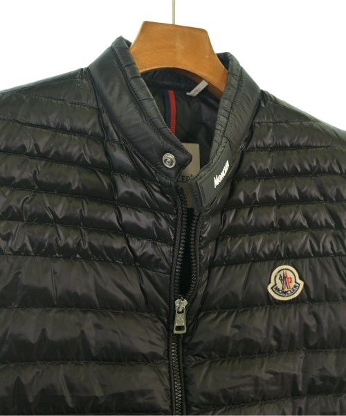 MONCLER（モンクレール）ダウンジャケット/ダウンベスト 黒 サイズ:1(S位) メンズ/2200642481023