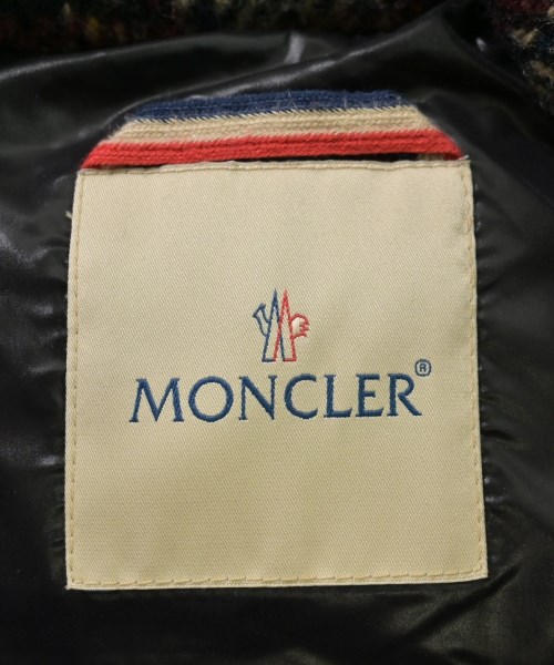 MONCLER（モンクレール）ダウンジャケット/ダウンベスト ベージュ サイズ:1(S位) メンズ/2200642066152