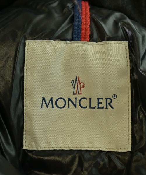 MONCLER（モンクレール）ダウンジャケット/ダウンベスト グレー サイズ:1(S位) メンズ/2200623120026