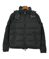 MONCLER（モンクレール）ダウンジャケット/ダウンベスト グレー サイズ:1(S位) メンズ/2200623120026