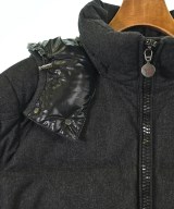 MONCLER（モンクレール）ダウンジャケット/ダウンベスト グレー サイズ:1(S位) メンズ/2200623120026