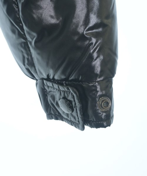 MONCLER（モンクレール）ダウンジャケット/ダウンベスト 黒 サイズ:2(M位) メンズ/2200627578014