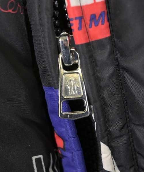 MONCLER（モンクレール）ダウンジャケット/ダウンベスト 黒 サイズ:2(M位) メンズ/2200627740022