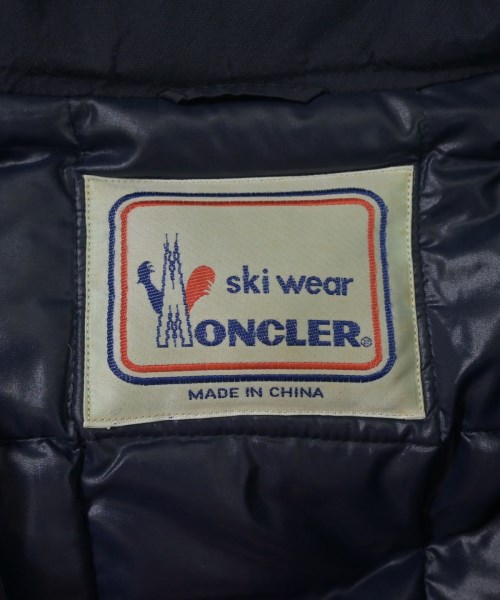 MONCLER（モンクレール）ダウンジャケット/ダウンベスト 赤 サイズ:-(L位) メンズ/2200627904011