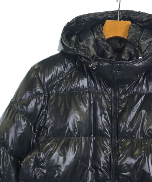 MONCLER（モンクレール）ダウンジャケット/ダウンベスト 黒 サイズ:4(XL位) メンズ/2200614381078