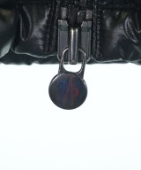 MONCLER（モンクレール）ダウンジャケット/ダウンベスト 黒 サイズ:4(XL位) メンズ/2200614381078
