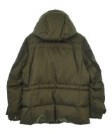 MONCLER（モンクレール）ダウンジャケット/ダウンベスト カーキ サイズ:3(L位) メンズ/2200614840018