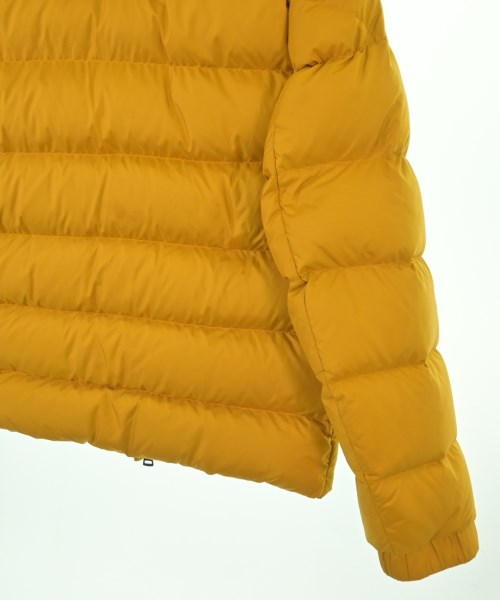 MONCLER（モンクレール）ダウンジャケット/ダウンベスト 黄 サイズ:1(S位) メンズ/2200616063026