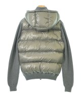 MONCLER（モンクレール）ダウンジャケット/ダウンベスト グレー サイズ:S メンズ/2200607006018